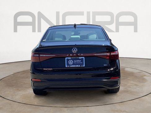 New 2025 Volkswagen Jetta SE image 7