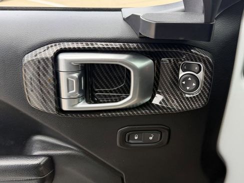 Used 2019 Jeep Wrangler Unlimited Sport S image 23