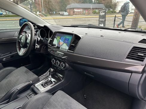 Used 2010 Mitsubishi Lancer Evolution MR image 22