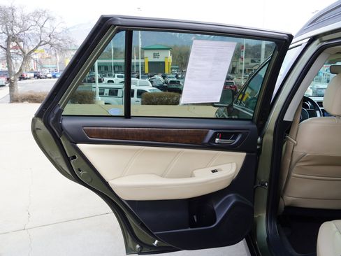 Used 2018 Subaru Outback 2.5i Limited image 21