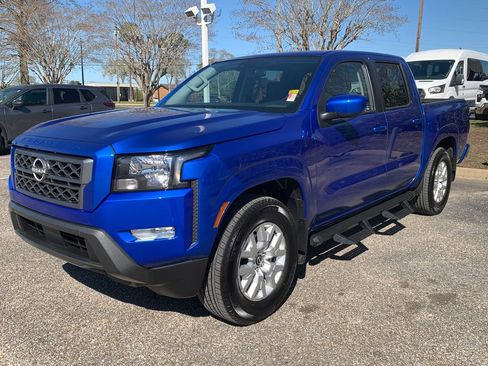 Used 2024 Nissan Frontier SV w/ SV Convenience Package image 5