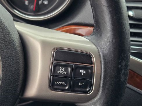 Used 2012 Jeep Grand Cherokee Limited image 39