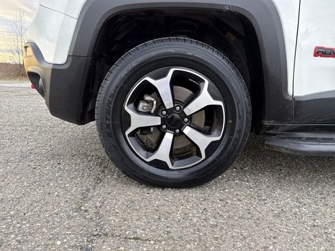 Used 2020 Jeep Renegade Trailhawk w/ Cold Weather Group image 15