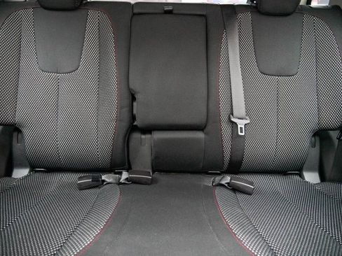 Used 2017 GMC Terrain SLE w/ Driver Alert Package I image 17