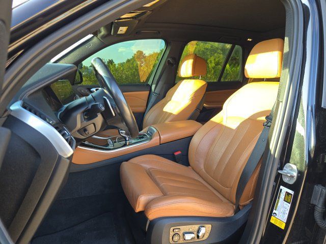 Used 2020 BMW X5 sDrive40i w/ M Sport Package RWD image 14