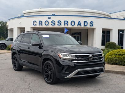 Used 2022 Volkswagen Atlas SE w/ Black Wheel Package