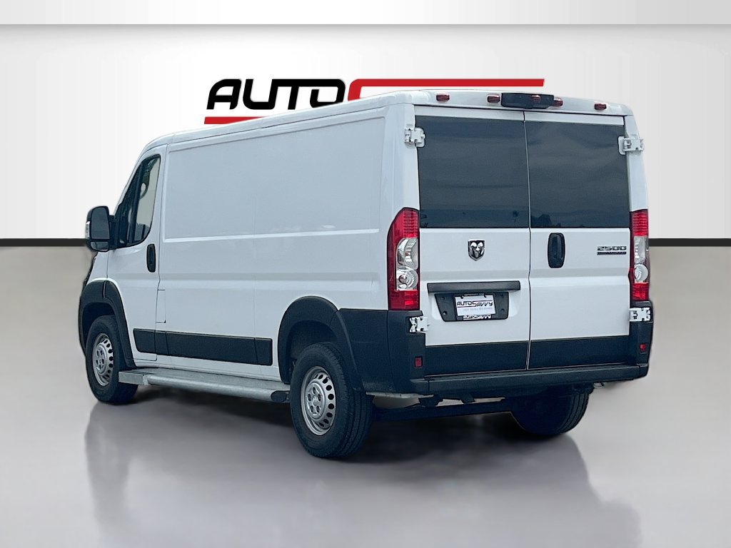 Used 2025 RAM ProMaster 2500 w/ U-Haul Equipment Group FWD image 5