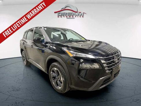 Used 2025 Nissan Rogue SV AWD/4WD image 1