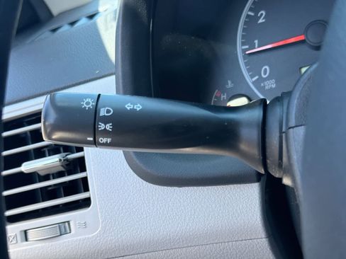 Used 2013 Toyota Corolla LE FWD image 27
