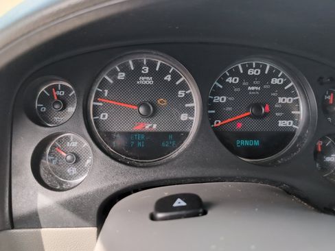 Used 2009 Chevrolet Avalanche LT w/ Suspension Package, Off-Road AWD/4WD image 11