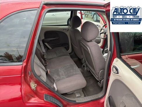 Used 2005 Chrysler PT Cruiser Touring w/ Moonroof Group FWD image 29