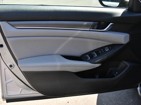 Used 2020 Honda Accord LX image 13