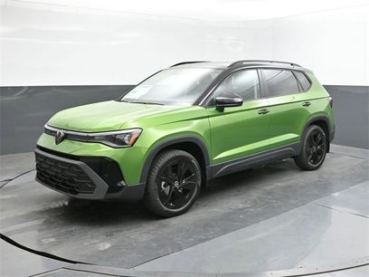 New 2025 Volkswagen Taos SE