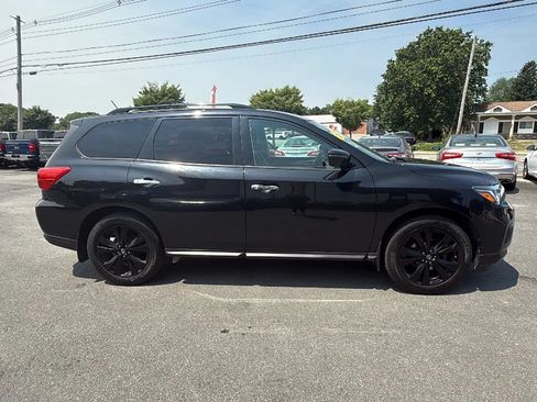 Used 2018 Nissan Pathfinder SL w/ Midnight Edition Package AWD/4WD image 12