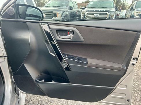 Used 2018 Toyota Corolla iM FWD image 16