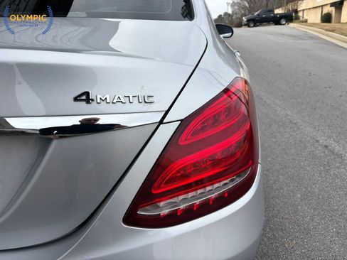 Used 2018 Mercedes-Benz C 300 4MATIC Sedan image 12