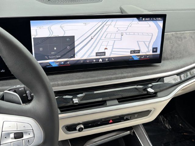 Certified 2025 BMW X7 xDrive40i w/ Premium Package AWD/4WD image 29