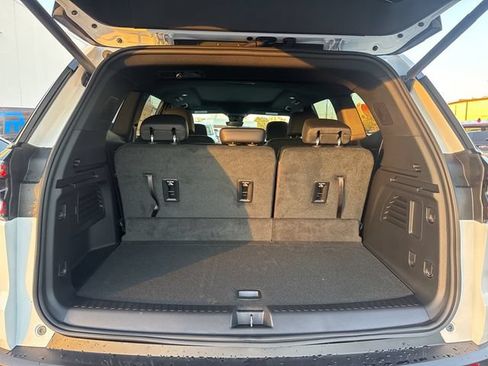 New 2026 GMC Acadia Elevation w/ Black Edition FWD image 32