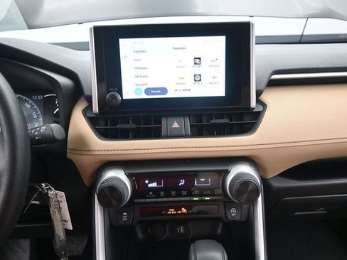 Used 2025 Toyota RAV4 LE FWD image 7