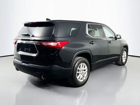 Used 2021 Chevrolet Traverse LS AWD/4WD image 5