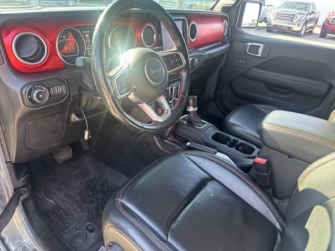 Used 2021 Jeep Wrangler Unlimited Rubicon AWD/4WD image 16