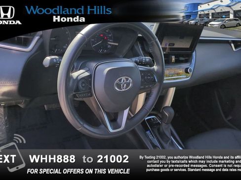 Used 2023 Toyota Corolla Cross LE w/ Moonroof Package FWD image 9