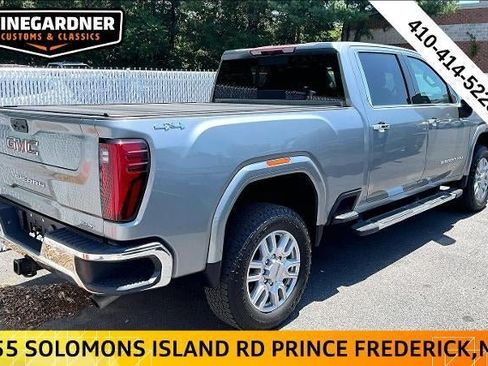 Used 2024 GMC Sierra 2500 SLT w/ SLT Premium Package AWD/4WD image 3