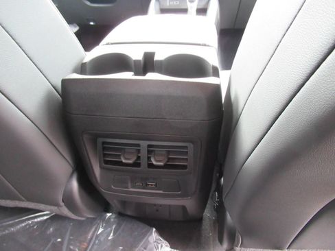 New 2026 GMC Canyon Elevation w/ Convenience Package RWD image 16