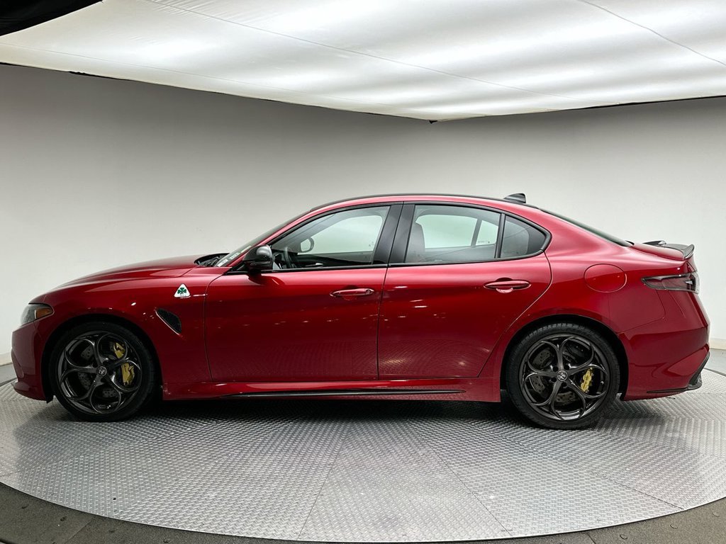 Used 2024 Alfa Romeo Giulia Quadrifoglio RWD image 10
