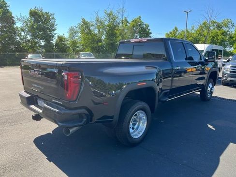 Used 2025 GMC Sierra 3500 Denali w/ Denali Reserve Package AWD/4WD image 13