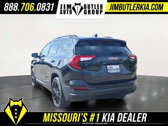Used 2024 GMC Terrain SLT w/ Tech Package FWD image 4