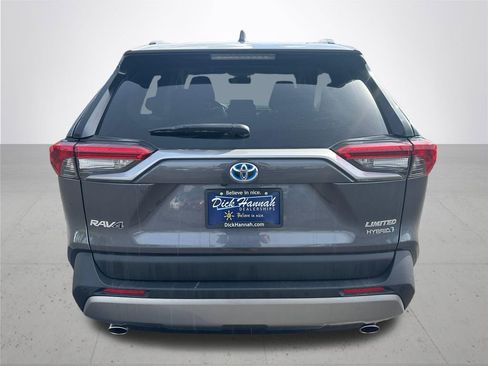 Used 2022 Toyota RAV4 Limited image 8