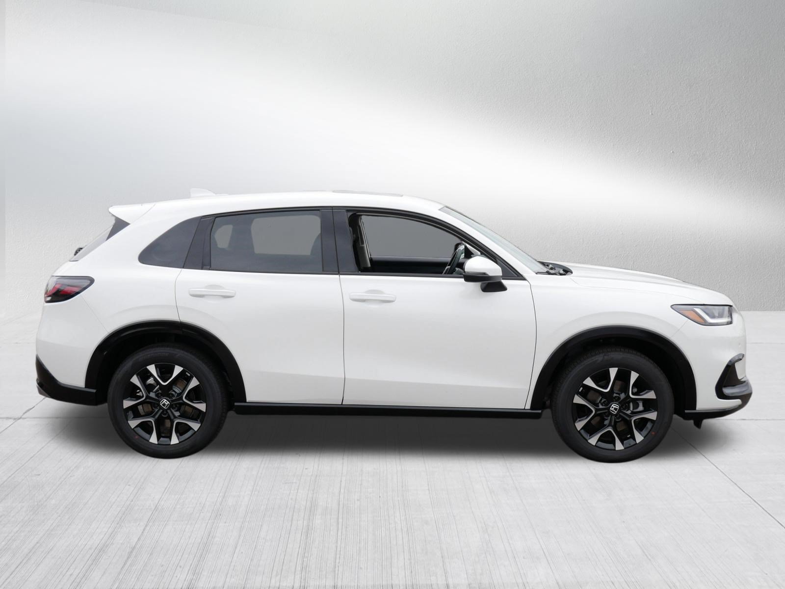 Used 2027 Honda HR-V EX-L image 8