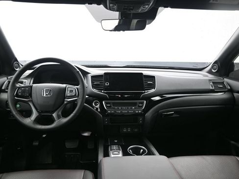 Certified 2026 Honda Ridgeline Black Edition image 19