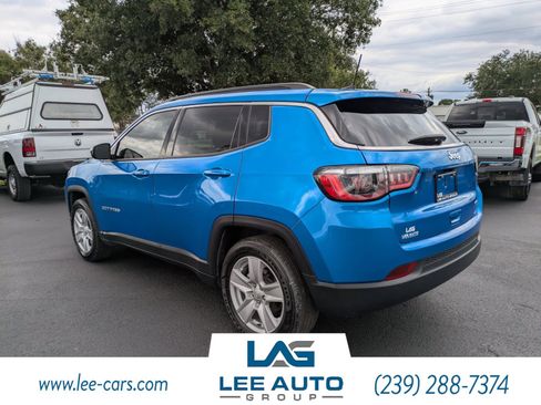Used 2022 Jeep Compass Latitude FWD image 5