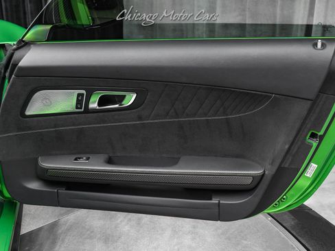 Used 2018 Mercedes-Benz AMG GT R image 23