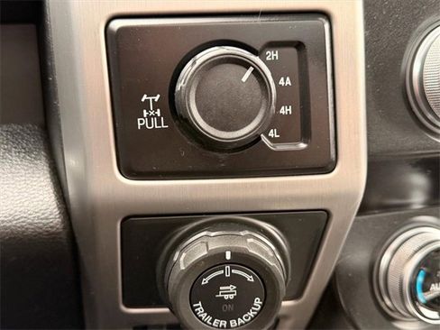 Used 2019 Ford F150 Platinum w/ Equipment Group 701A Luxury image 21