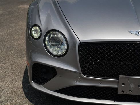 Used 2021 Bentley Continental GT AWD/4WD image 26