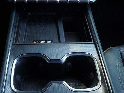 Used 2024 GMC Acadia AT4 w/ Luxury Package AWD/4WD image 19