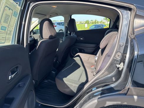 Used 2016 Honda HR-V LX image 32