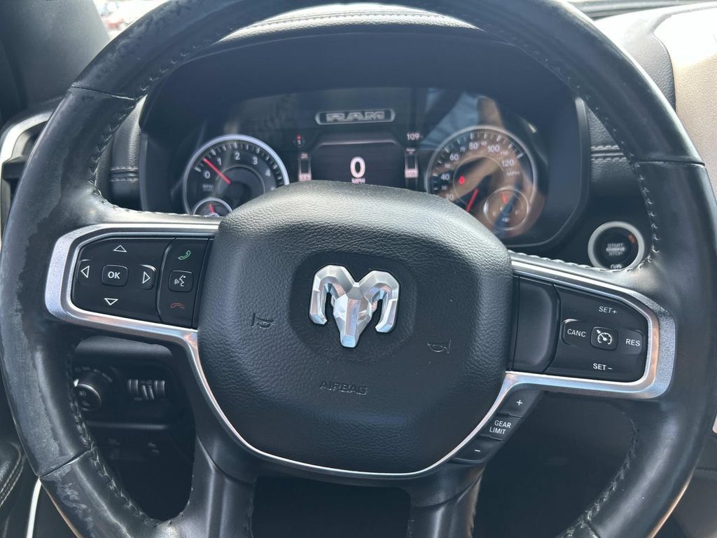 Used 2019 RAM 1500 Laramie AWD/4WD image 45