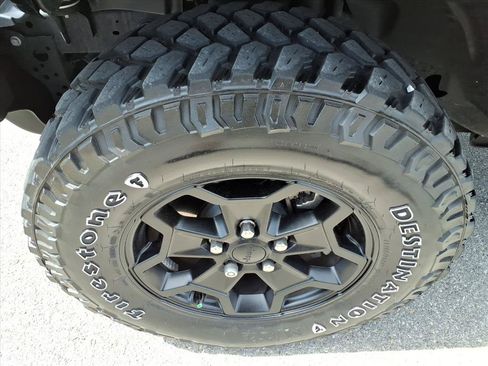 Used 2023 Jeep Wrangler Unlimited AWD/4WD image 10