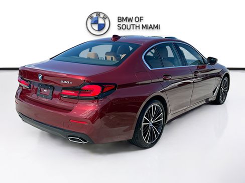 Certified 2023 BMW 530e w/ Premium Package RWD image 7