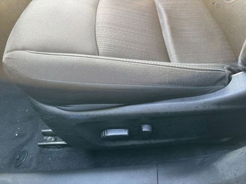 Used 2025 Nissan Altima 2.5 SV image 23