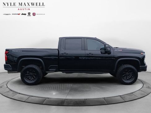 Used 2025 Chevrolet Silverado 2500 ZR2 w/ ZR2 Bison Edition AWD/4WD image 17