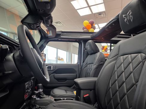 New 2025 Jeep Wrangler Unlimited Sport image 17