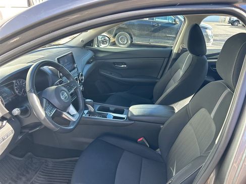 Used 2022 Nissan Sentra SV w/ All-Weather Package image 41