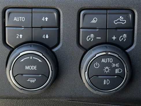 Used 2024 Chevrolet Silverado 2500 LTZ w/ LTZ Premium Texas Edition image 21