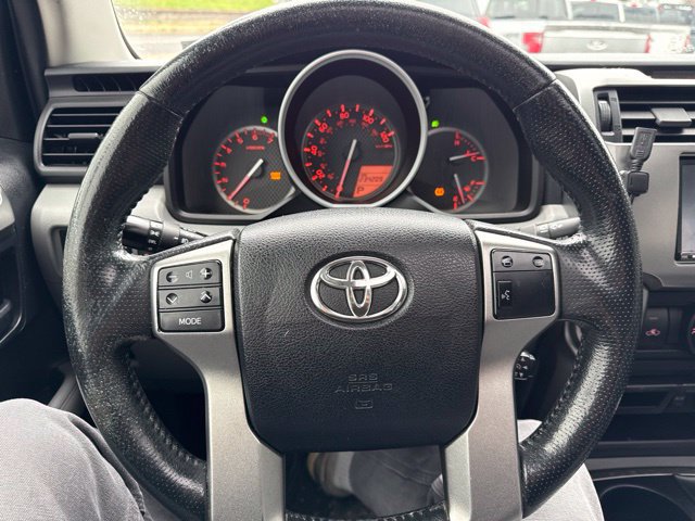 Used 2011 Toyota 4Runner SR5 w/ Premium Pkg w/Leather AWD/4WD image 12