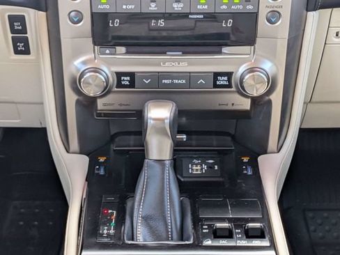 Used 2020 Lexus GX 460 Premium AWD/4WD image 19